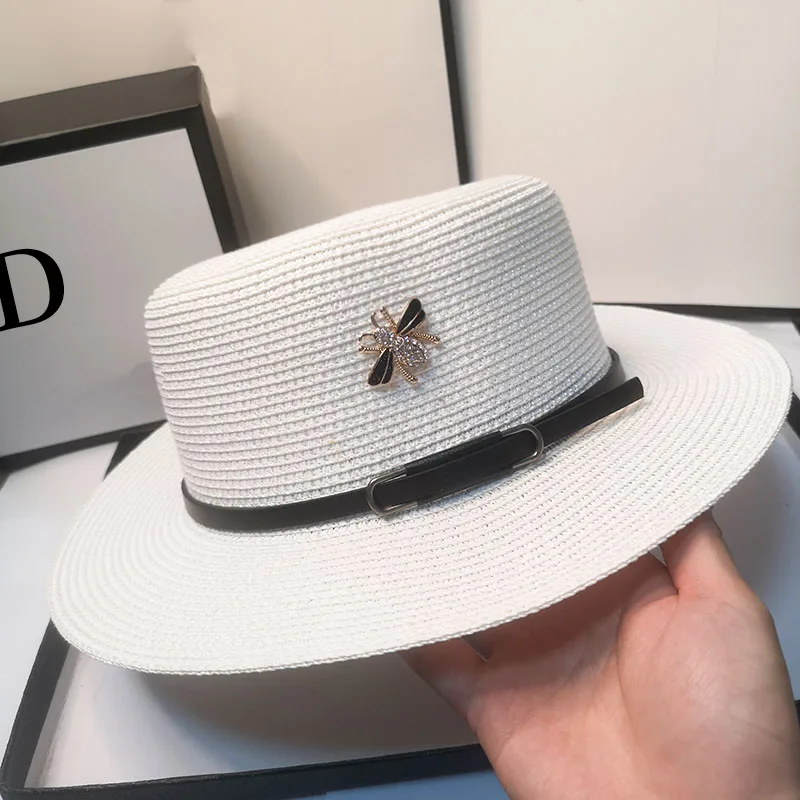 

HT059 Ladies Sun Fedora Hats Small Bee Straw Hat Retro Gold Braided Hat Female Sunshade Flat Cap Visors Hats