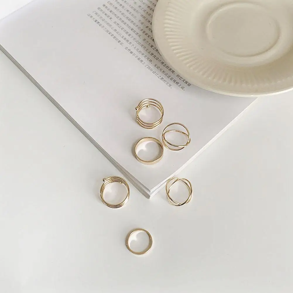 

Original Simple Gold Silver Black Color Hollow Geometric For Women Rings Ring Twist Jewelry Cross Joint Female 2021 Fashion O6L0