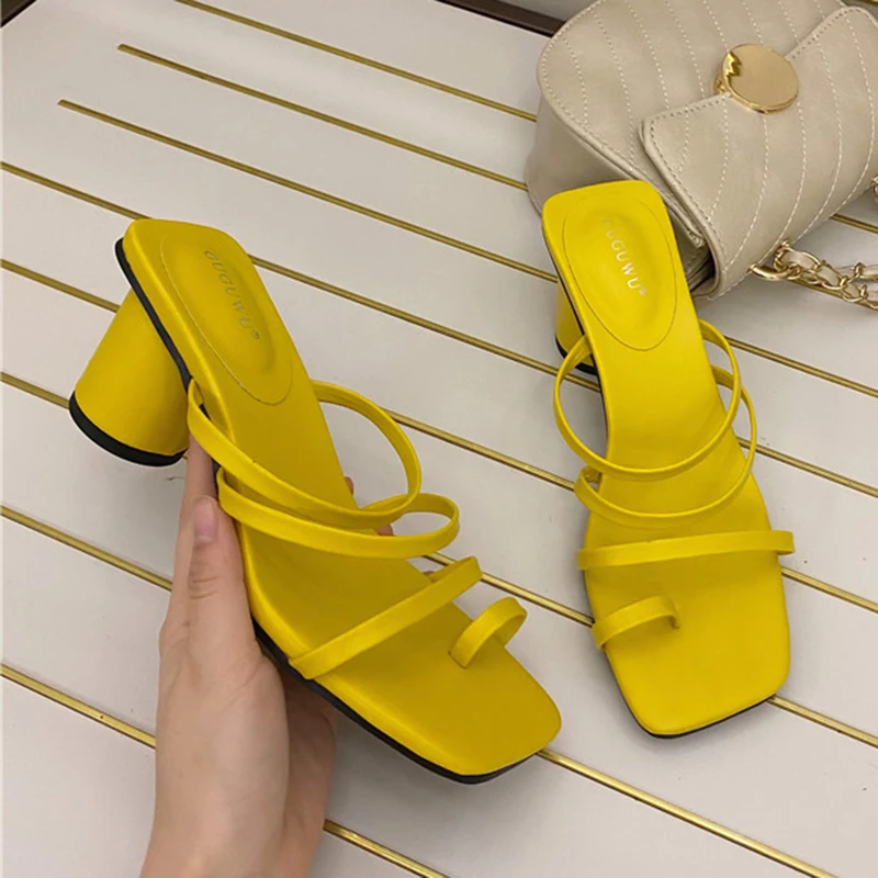 Женские шлепанцы на высоком каблуке желтые белые оранжевые с квадратным носком