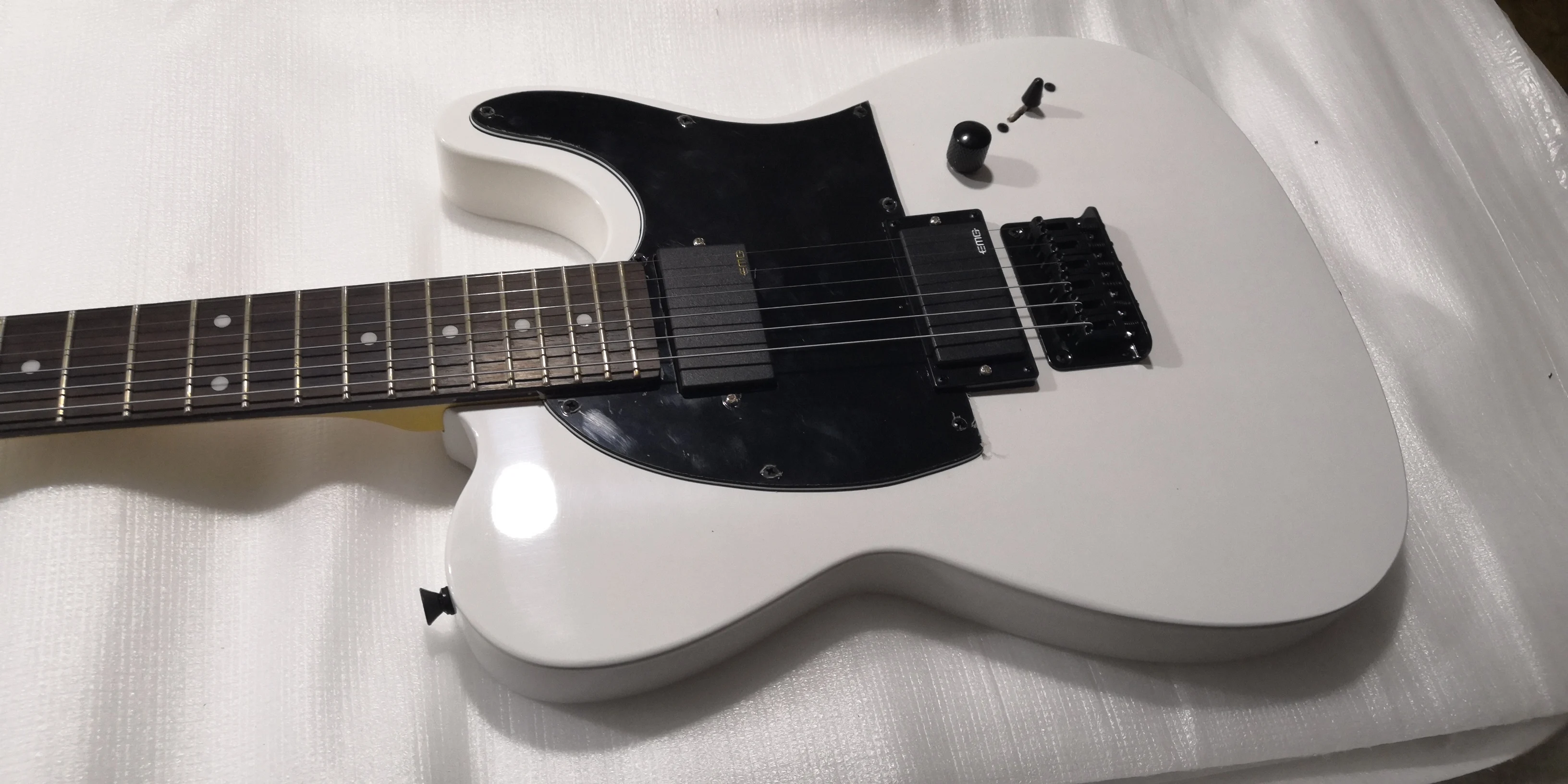 Чисто белый Двойной humbucker фиксированный мост электрогитара|Гитары| |