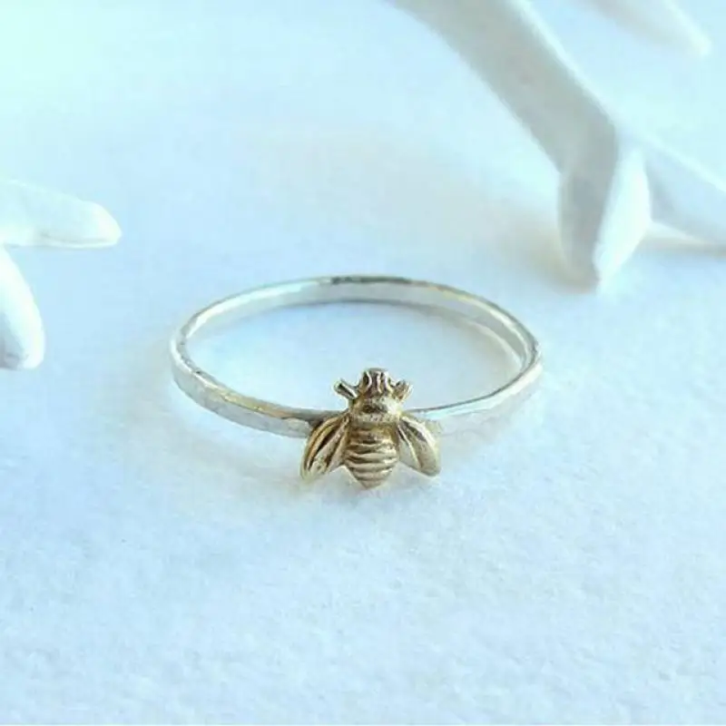 

Cute Fashion Men Women Zinc Alloy Two-color Ring Casual Party Cartoon Bee Animal Decoration Ring Jewelry