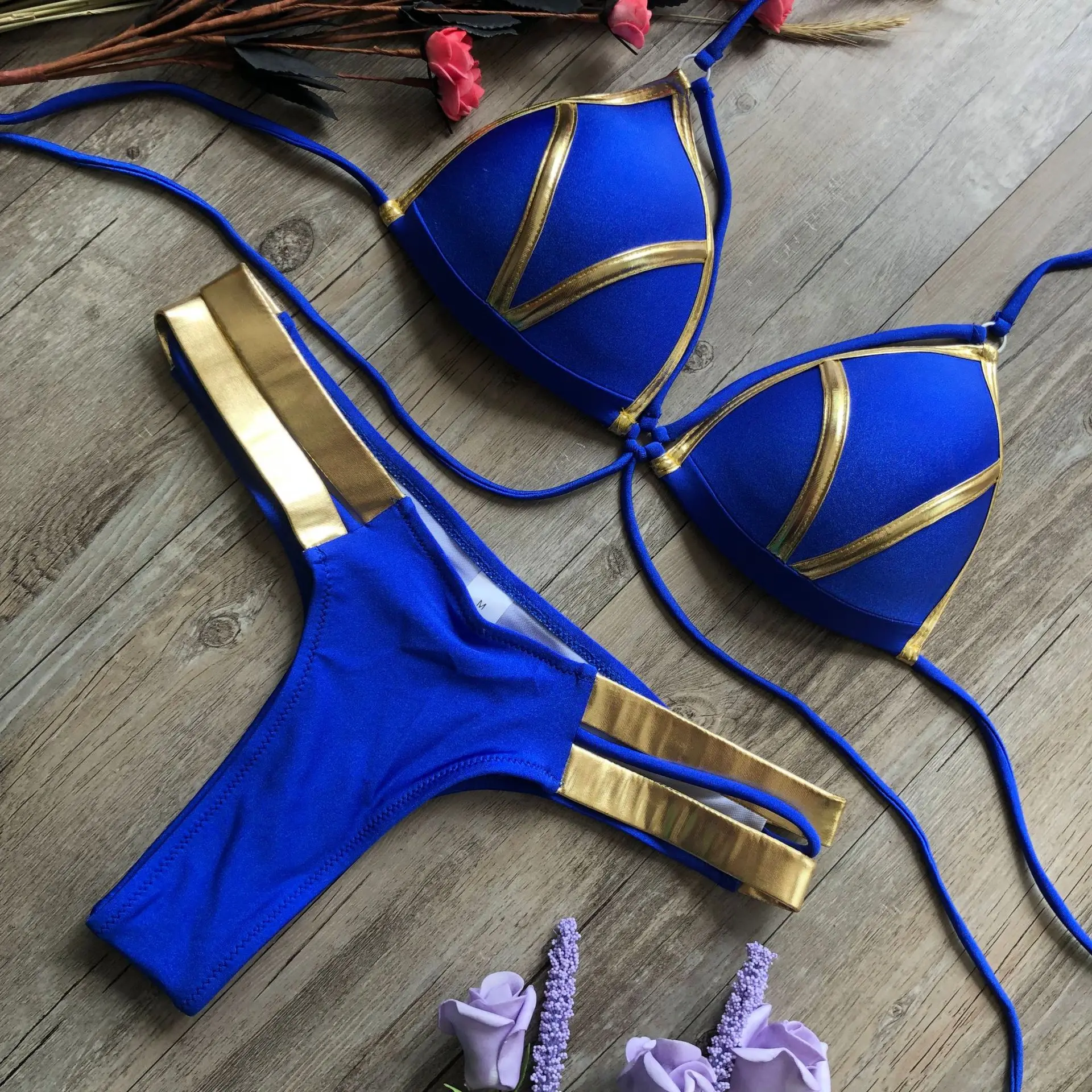 

Vvguzi Golden Bikini Woman Sexy Splicing Bandage Swimsuit 2-piece Set Pool Party Costume 2021
