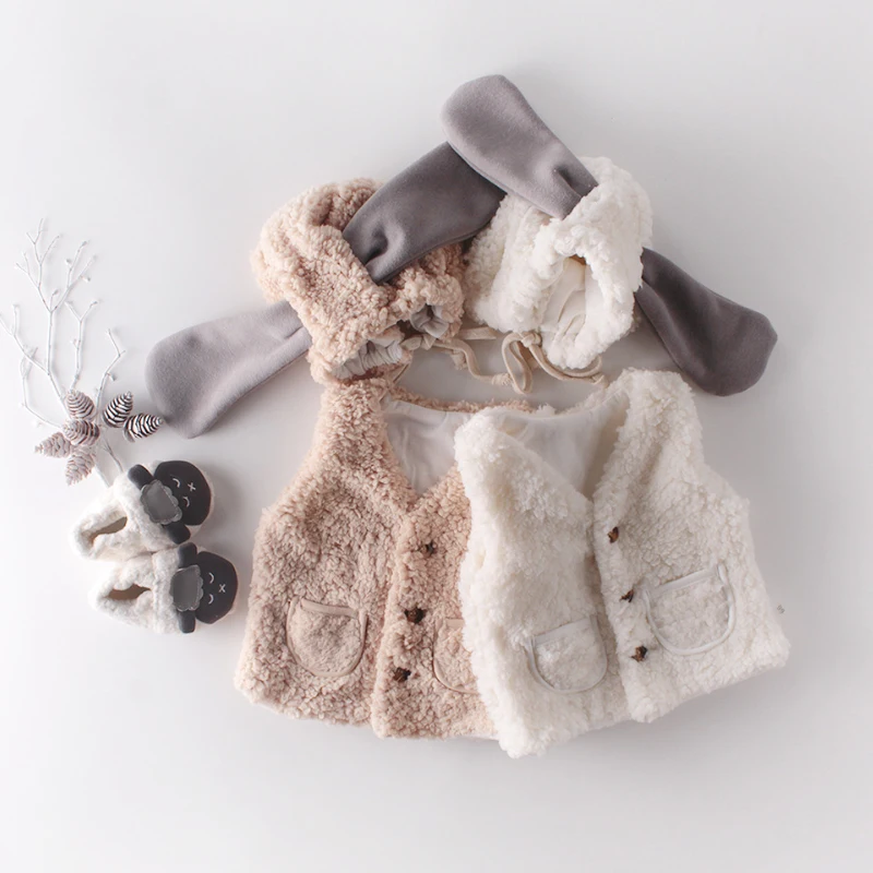 

Jacket for girls vest send hat boys winter lamb wool warm cardigan coat 0-2 years old Beibei fashion Quality children's clothing