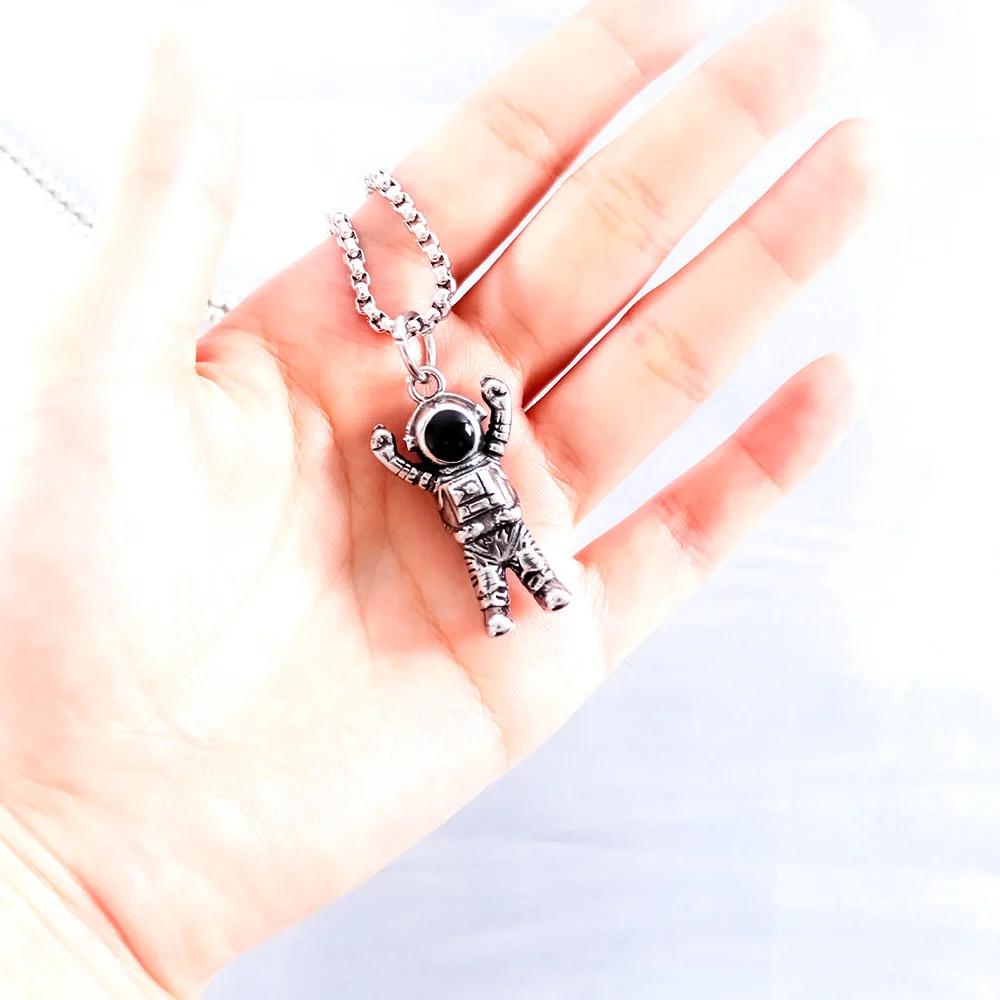 

Ожерелье из нержавеющей стали 316L для мужчин и женщин, роскошное модное украшение с кулоном в стиле панк, хип-хоп, с космическим роботом для в...