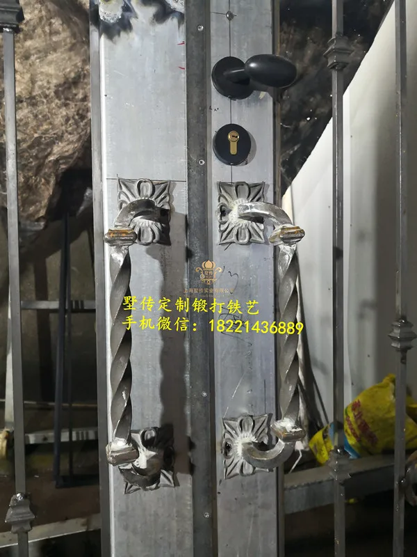 Наружные двери для внутреннего дворика крыльца белые французские двери|design door|door