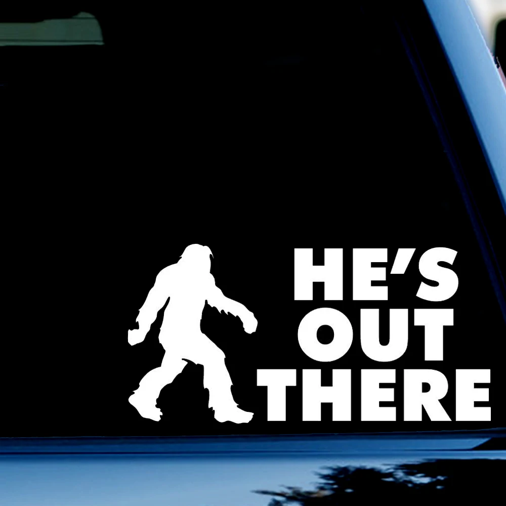 

Наклейка на бампер Bigfoot He's Out, 3,5 дюйма х 7 дюймов, для окон, автомобилей, внедорожников, грузовиков, белая