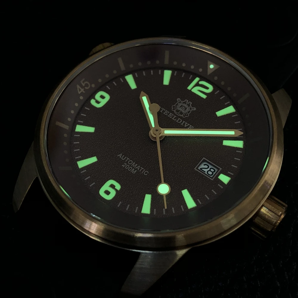 

2021 Bronze Dial 20ATM Water Resistant Sapphire Glass Men Dive Watch SD1949S