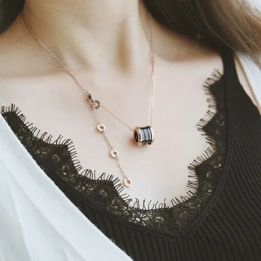 2021 Новый Год счастливый классический кристалл от Swarovski черная красная керамика