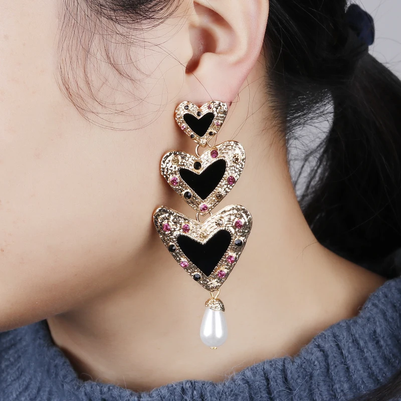 Женские серьги Lifefontier с цветными стразами и сердечками золотого цвета из сплава