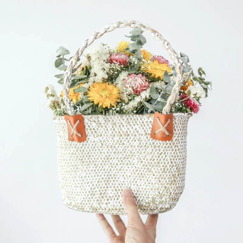 

Country Style Handmade Bamboo Basket Real Preserved Dried Flower Bouquet Rose Daisy Eucalyptus Floral Arrangement Home Art Decor