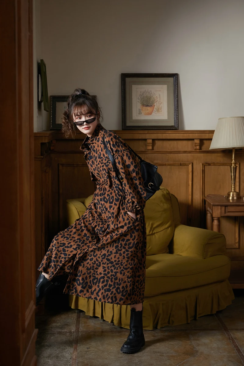 

CHEERART Leopard Print Trench Coat For Women 2020 Autumn Winter Long Coat Zipper Up Outerwear Duster Cardigan Coat Fashion