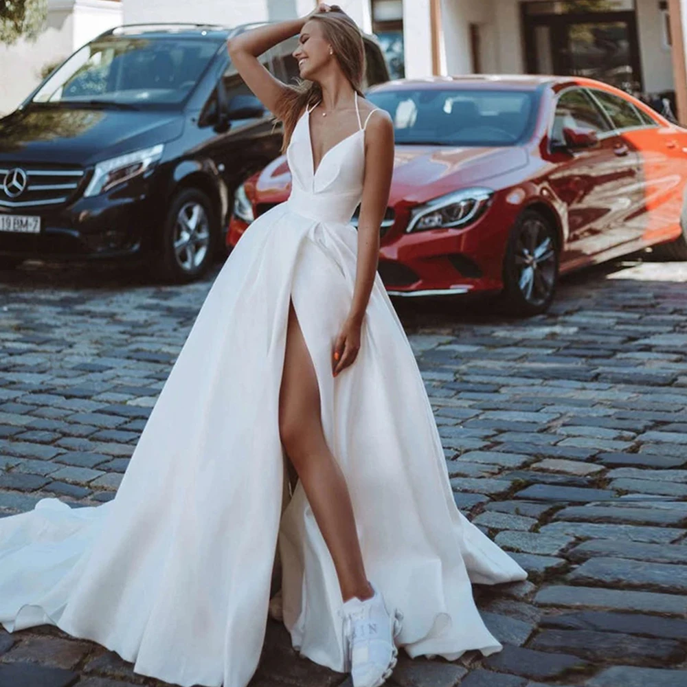 

2021 V-Neck Soft Satin White Wedding Dresses Sexy Backless A Line Wedding Gowns Boho Slit Side Plus Size Bride Dress