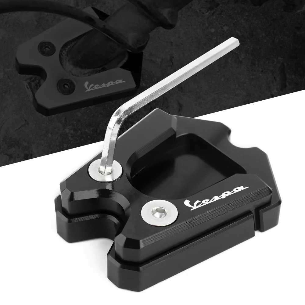 Расширяющая пластина с выдвижной ножкой ЧПУ черная удлинительная для Piaggio Vespa GTS