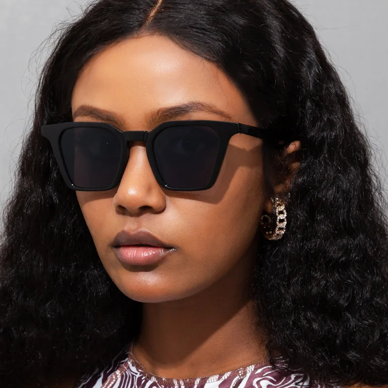 

Fashion Square Sunglasses Women Designer Luxury Man Women Cat Eye Sun Glasses Classic Vintage UV400 Outdoor Oculos De Sol