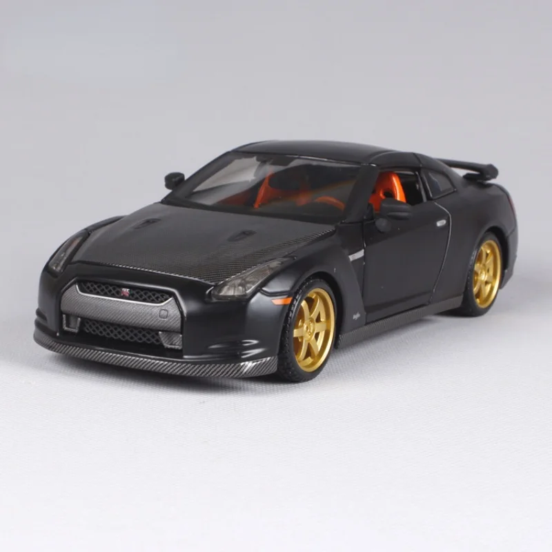 

Лидер продаж 2021, модель спортивного автомобиля Nissan GTR 1:24 2009, модель автомобиля из сплава, украшение для коллекции, Подарочная игрушка