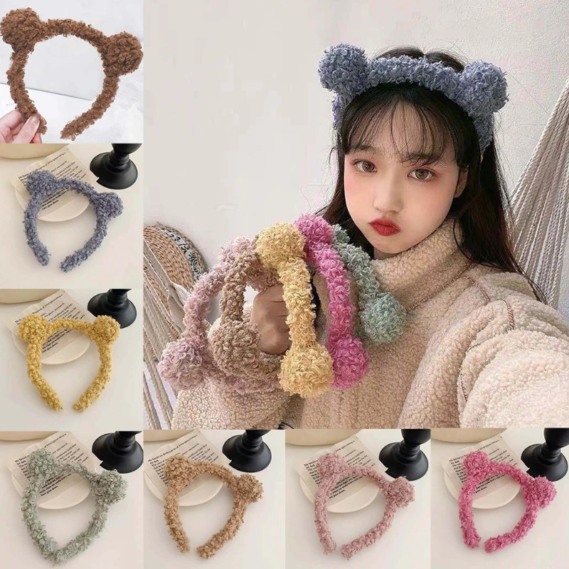 Женская зимняя повязка на голову с милыми медвежьими ушками однотонная обруч для