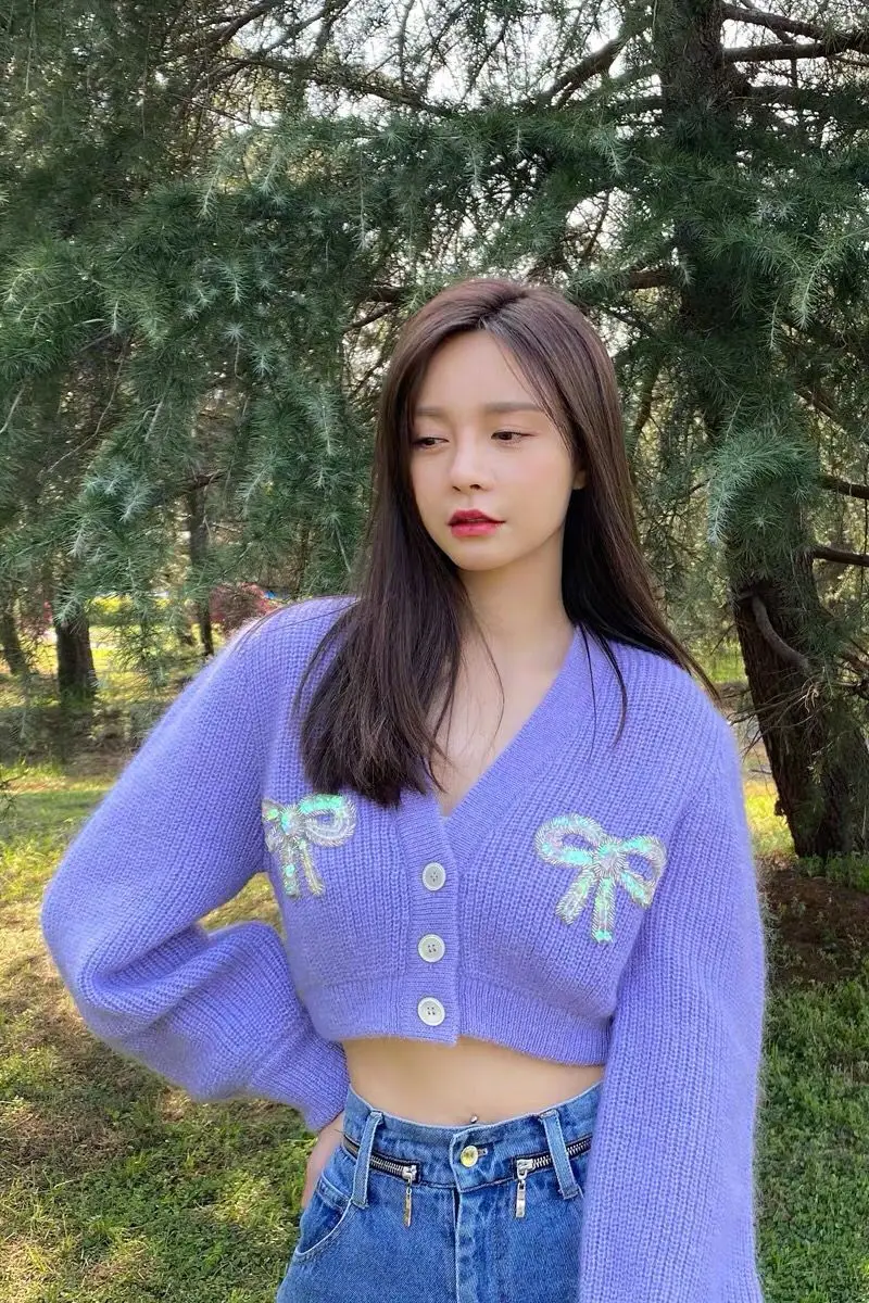 

Пурпурный короткий вязаный свитер с V-образным вырезом и блестками, с бантом, 2020