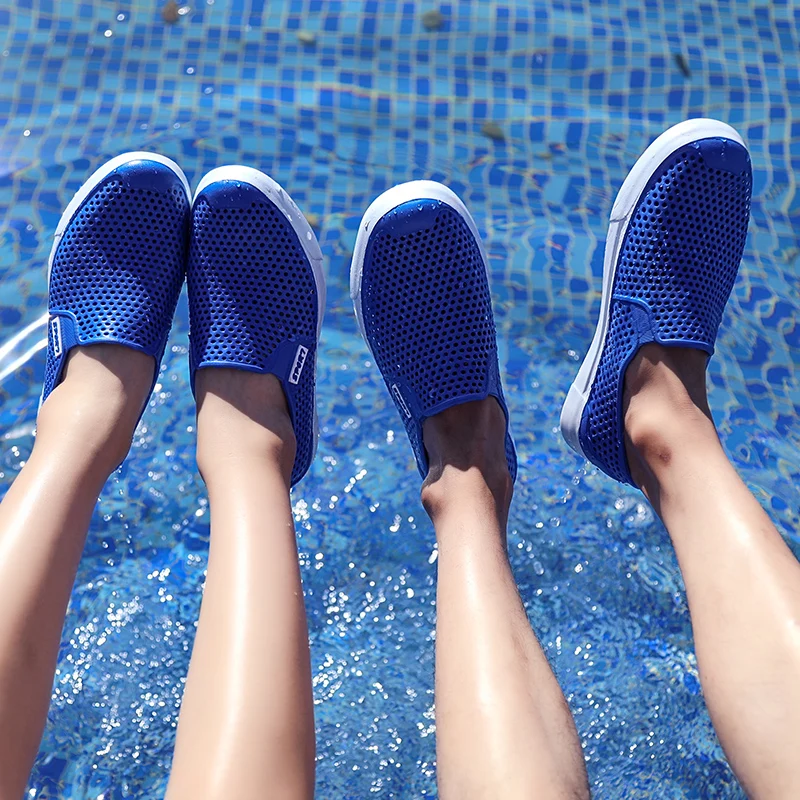 

2021 Summer Lovers Women Water Shoes Breathable EVA Pool Sandals Outdoor Beach Shoes Men Slip On Garden Water Shower Sandalias