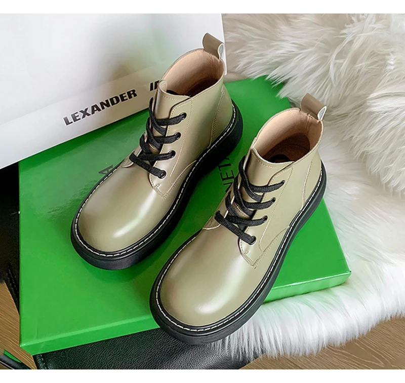 

Women's Ankle Boots Mid Heel Patent Leather Vintage Boots