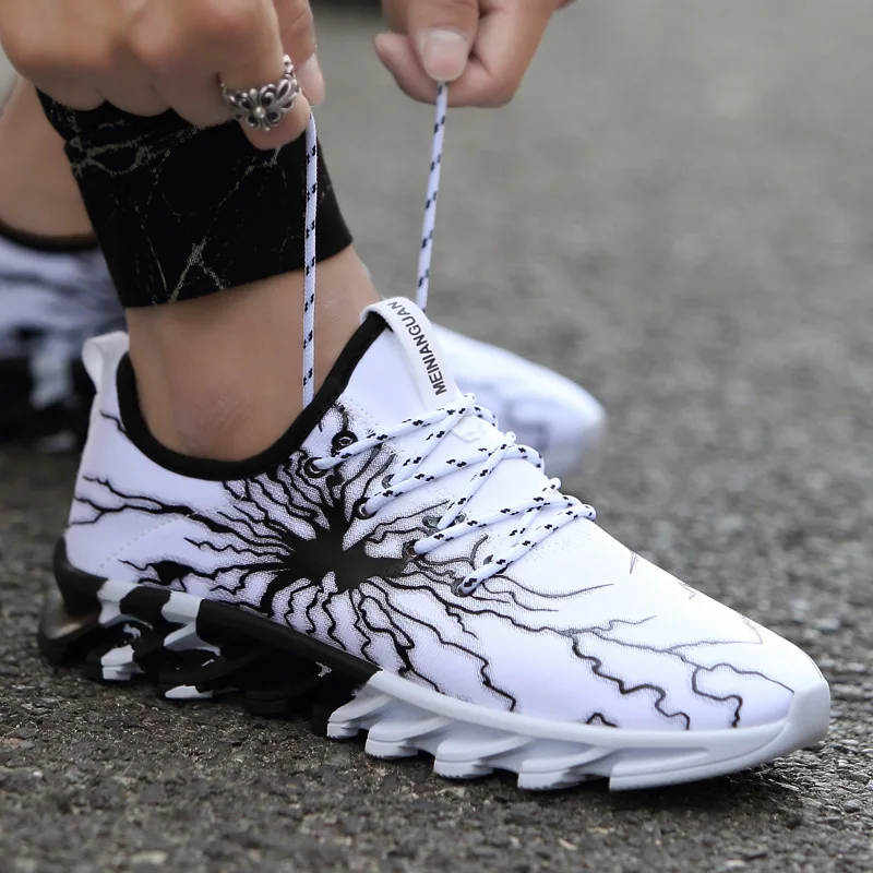 

Mesh Breathable Sport Shoes 2022 Men Winter Warm Sports Casual Sneakers Shoes Thickened Running Sneakers Shoes Students Couples