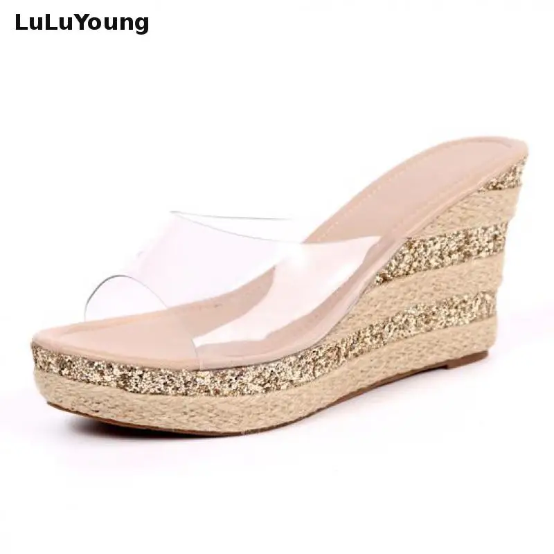 Сандалии женские на платформе и высоком каблуке прозрачные шлепанцы с блестками