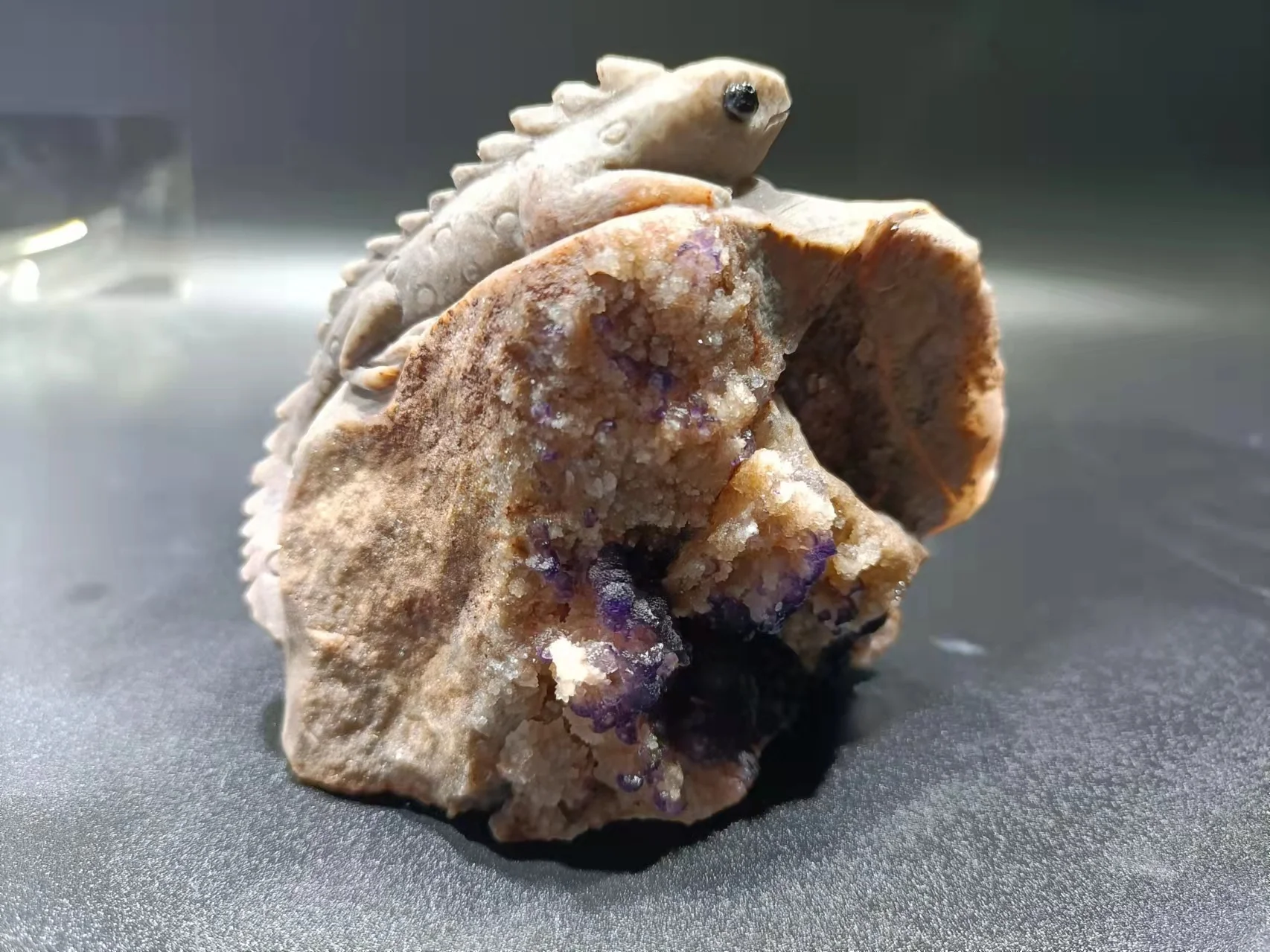 

Natural quartz crystal energy fluorite symbiont solution mineral specimen carved reiki lizard rough not polished ornament