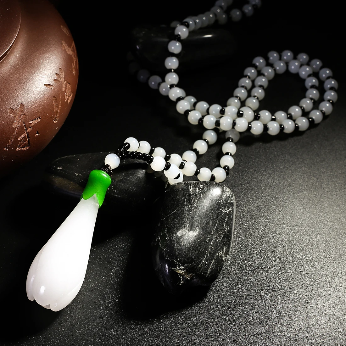 Природные ручной нефрита сорта хотанской (Hetian) белый нефрит цветок кулон