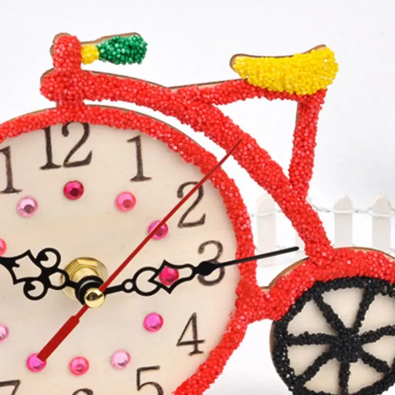 

Clock Model Wood White Blank Children Kids DIY Hand Painting Coloring Snowflake Mud Kindergarten Art Making Materials