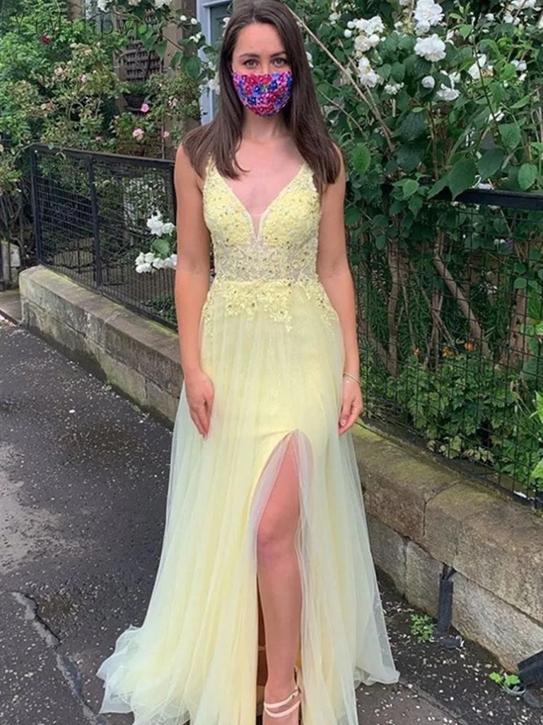 

Платье для выпускного вечера с глубоким V-образным вырезом и открытой спиной