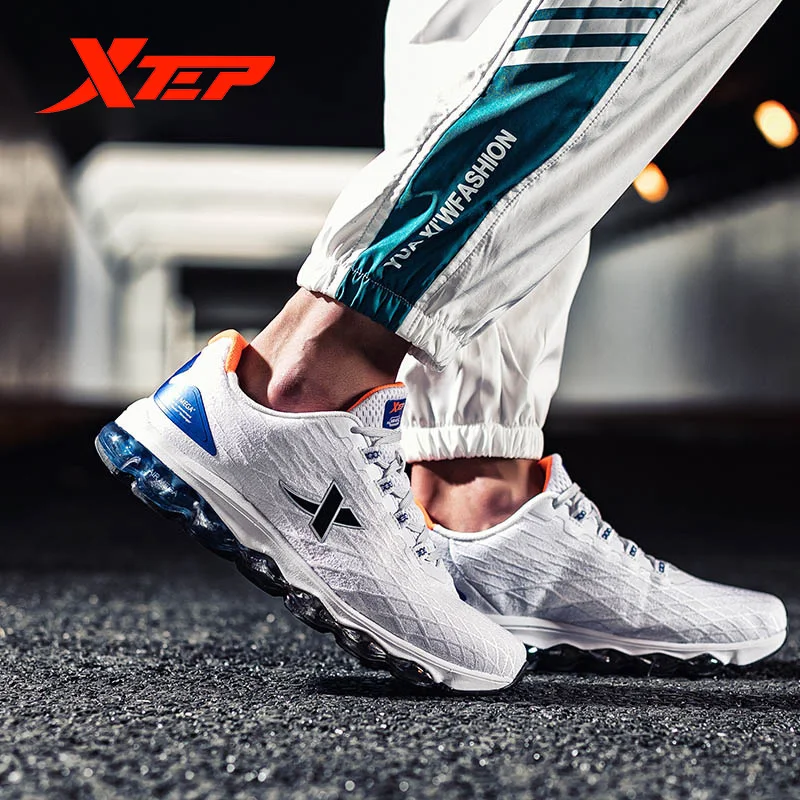 Мужские кроссовки для бега Xtep AIR MEGA сезон осень зима амортизирующие спортивные с