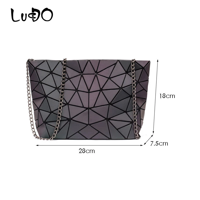 Женская сумка мессенджер lucko маленькая блестящая с цепочкой складной клатч в