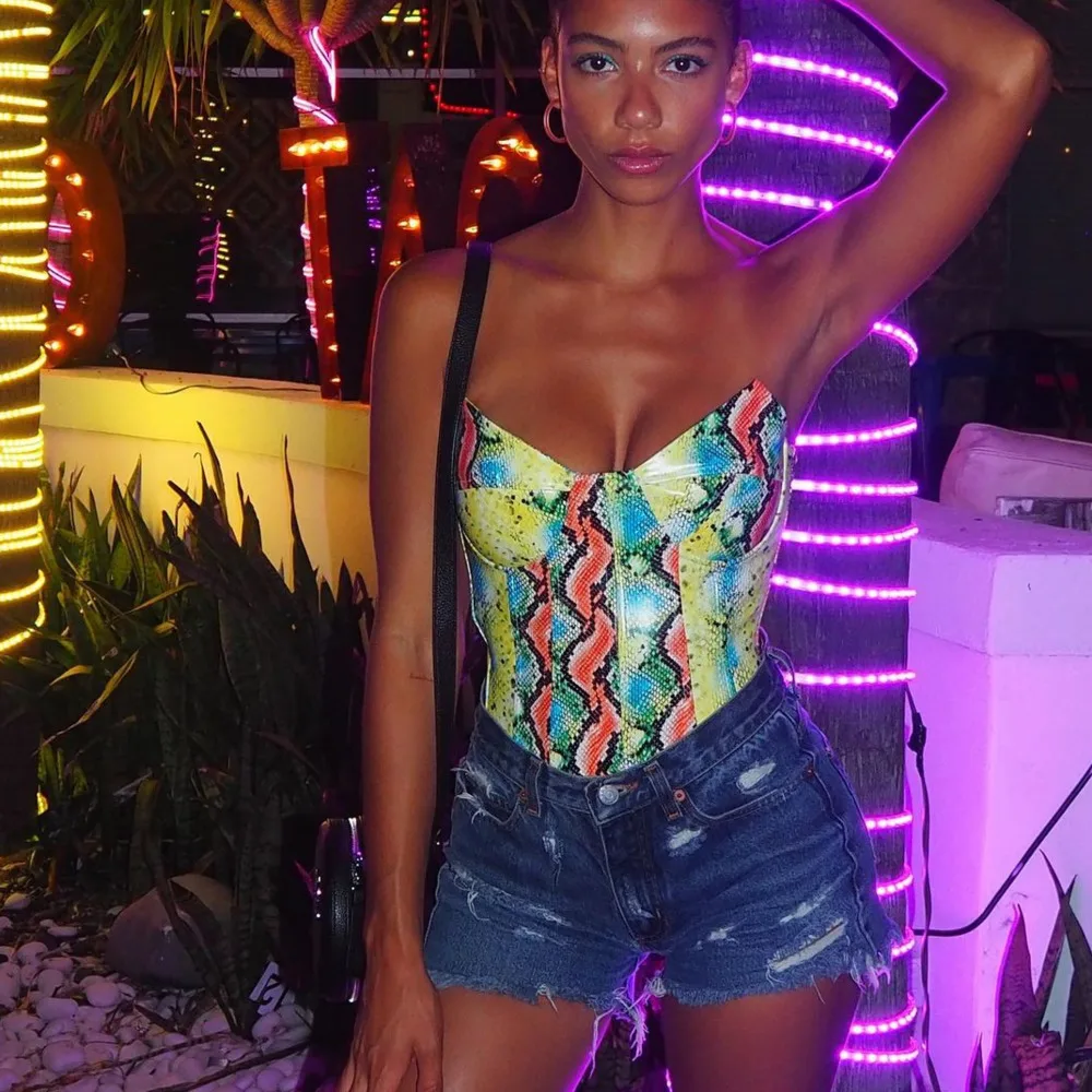 И без бретелек майка на бретелях шнуровке с низким вырезом спине для тела