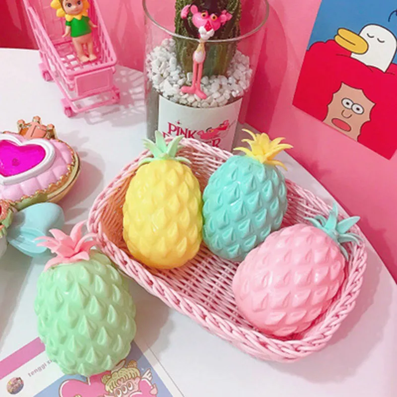 

Pineapple Stick Wall Ball Stress Relief Ceiling Balls Squash Ball Globbles Decompression Toy Sticky Target Ball Fun Toy Gift