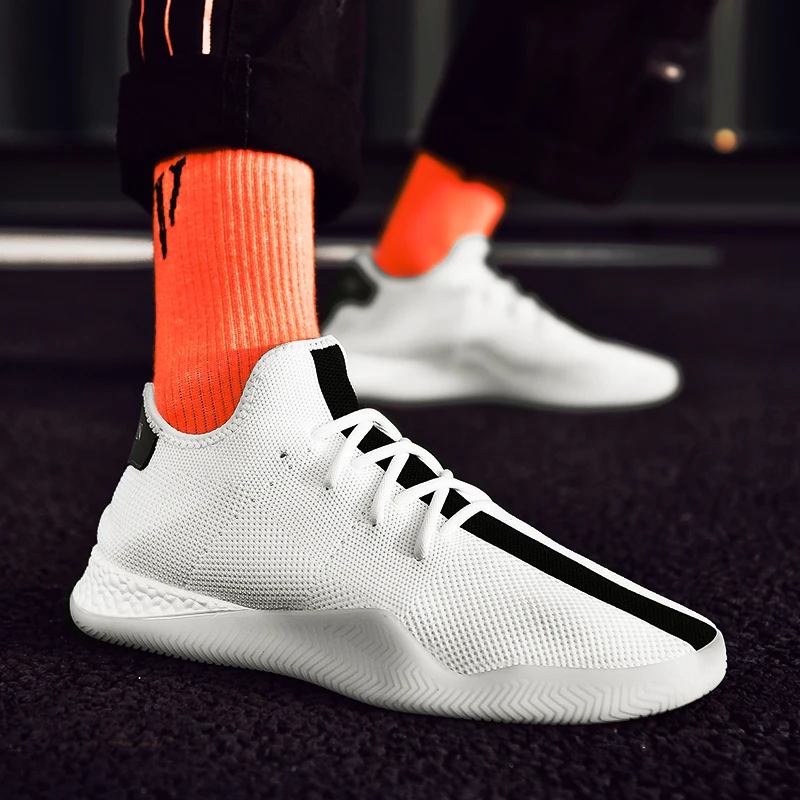 

2020 new men's summer breathable casual shoes red sports running shoes comfortable outdoor sports shoes fashion trend lightweigh