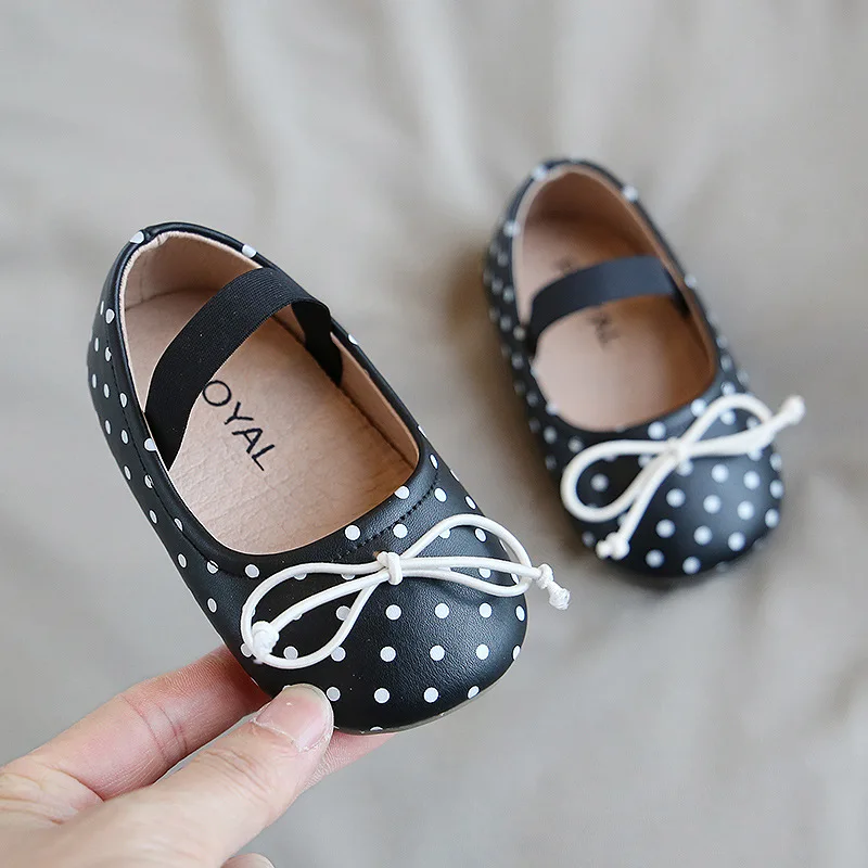 Прекрасный с узором в горошек для маленьких девочек c рисунком туфли стиле
