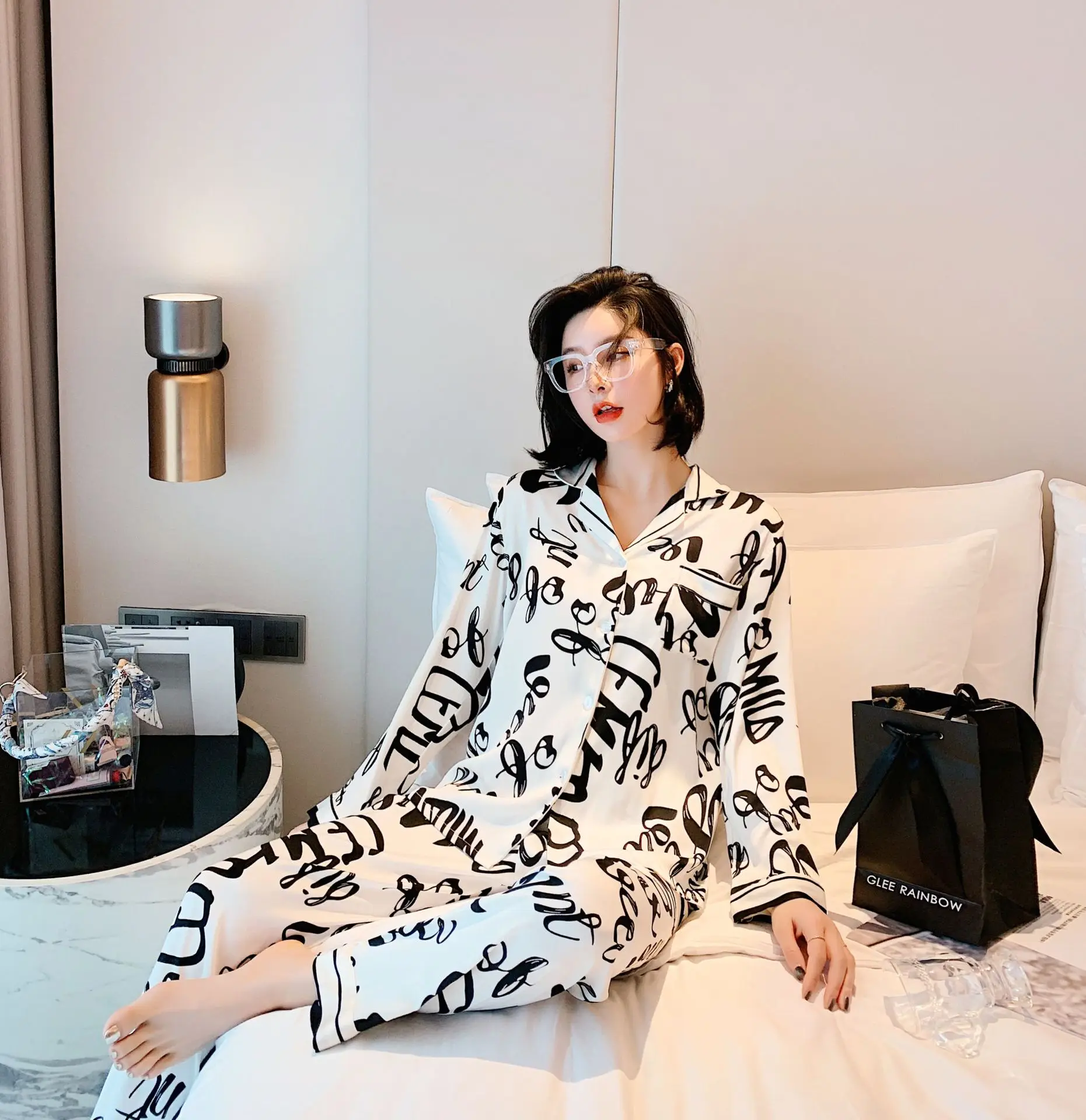 Создание 101 пижамы женский тонкий лед и снег шелк с длинными рукавами из двух