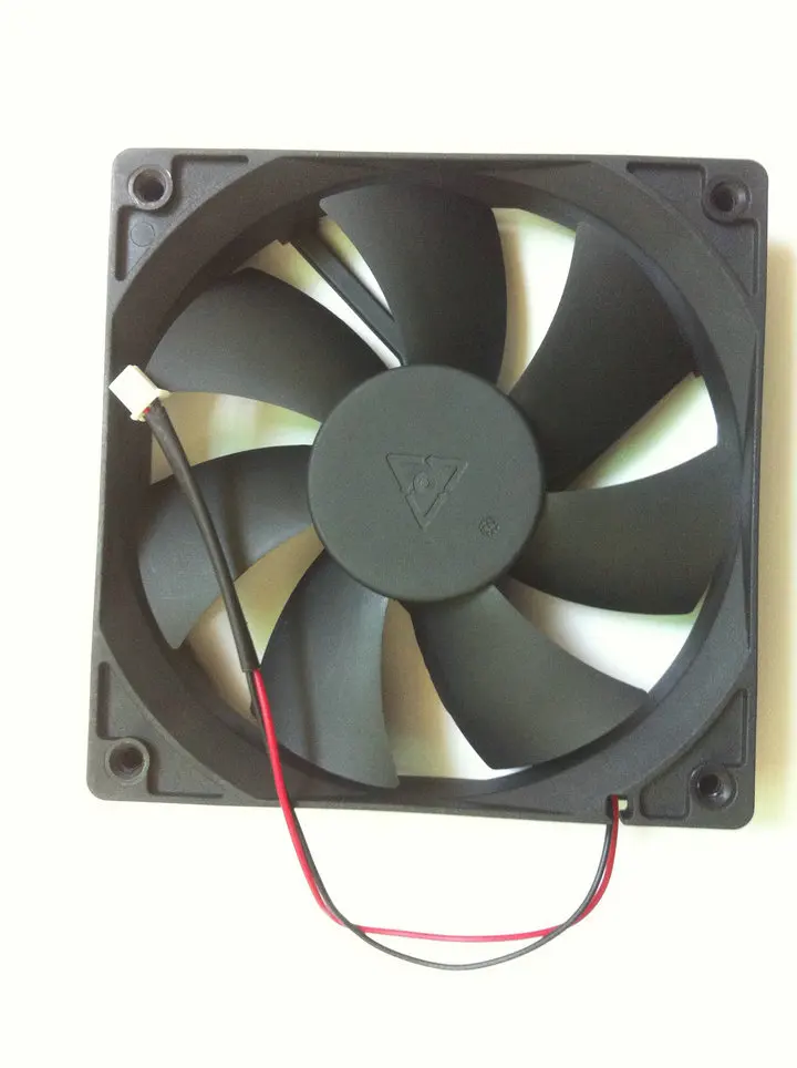 

Original GLOBE FAN 12025 S1202512L DC12V 0.18A 120 * 120 * 25MM two-wire coooling fan