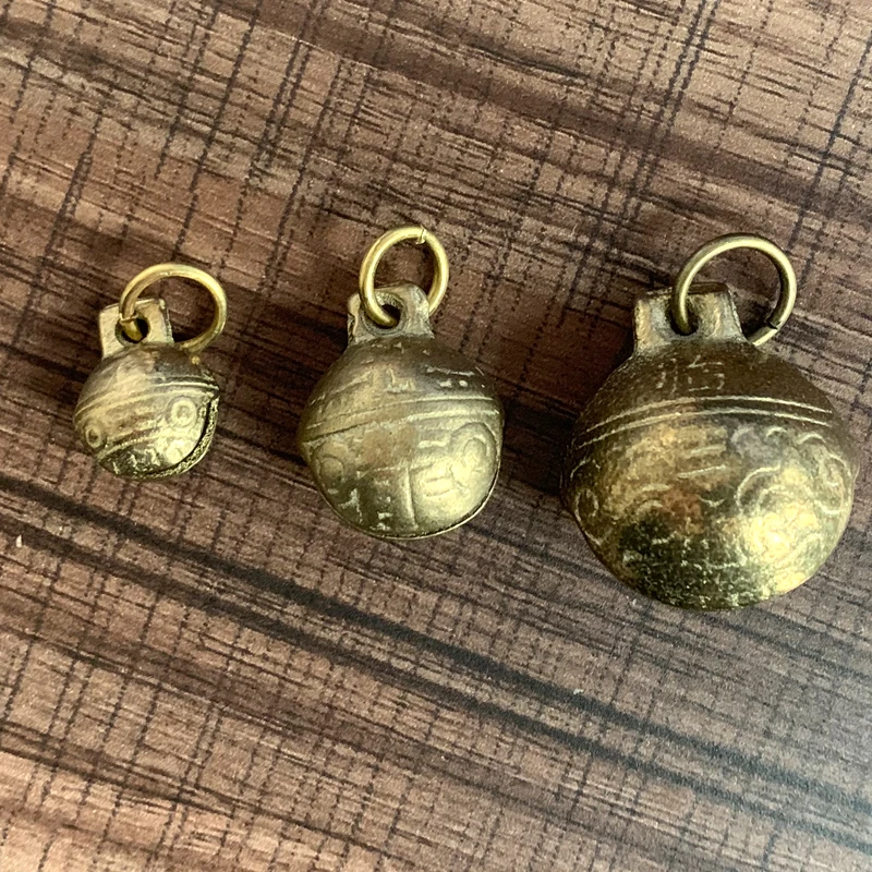 Симпатичный прочный аксессуары для домашних животных собак Медь колокольчиками