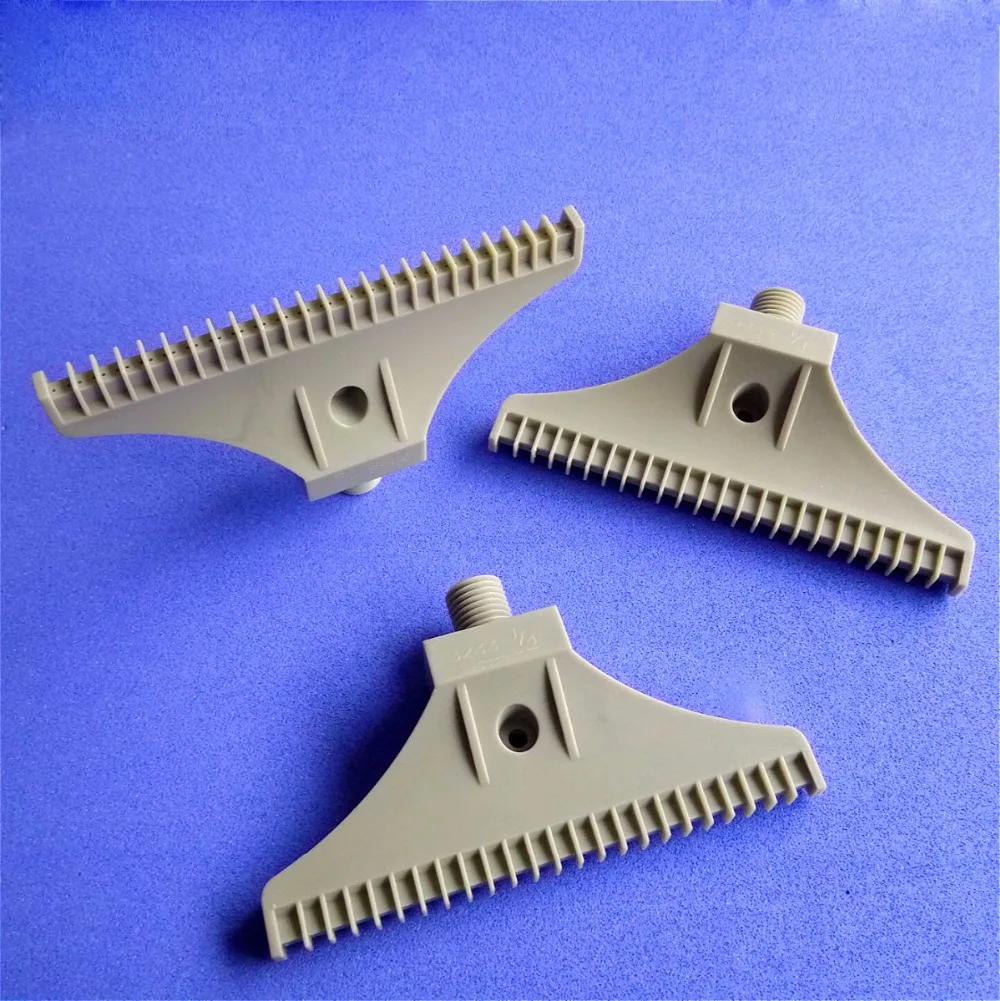 Пластиковая насадка для душа с широким диаметром 110 мм и 48 отверстиями резьба 1/4