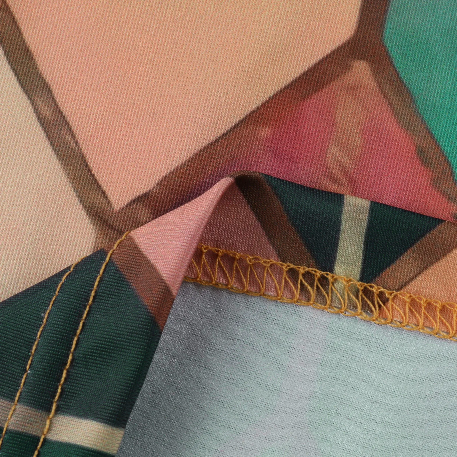 

Women Elegant Plaid Print Short Sleeve V-neck Zipper Off Shoulder Top Blouses Plus Size Casual Loose Blusas 2021 New 5 colors