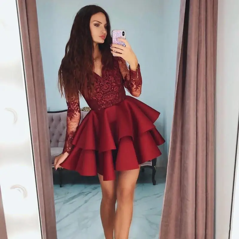 

Burgundy Short Homecoming Dresses With Illusion Long Sleeve Appliques Lace Beaded A Line Modern Mini Prom Cocktail Party Dress