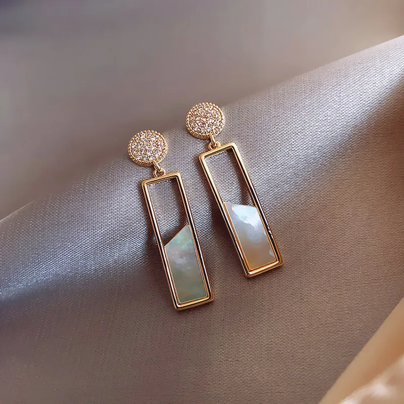 

Korean Fashion Women's Fashion Geometric Square Earrings Temperament Simple Charm Elegant Jewelry Accessories