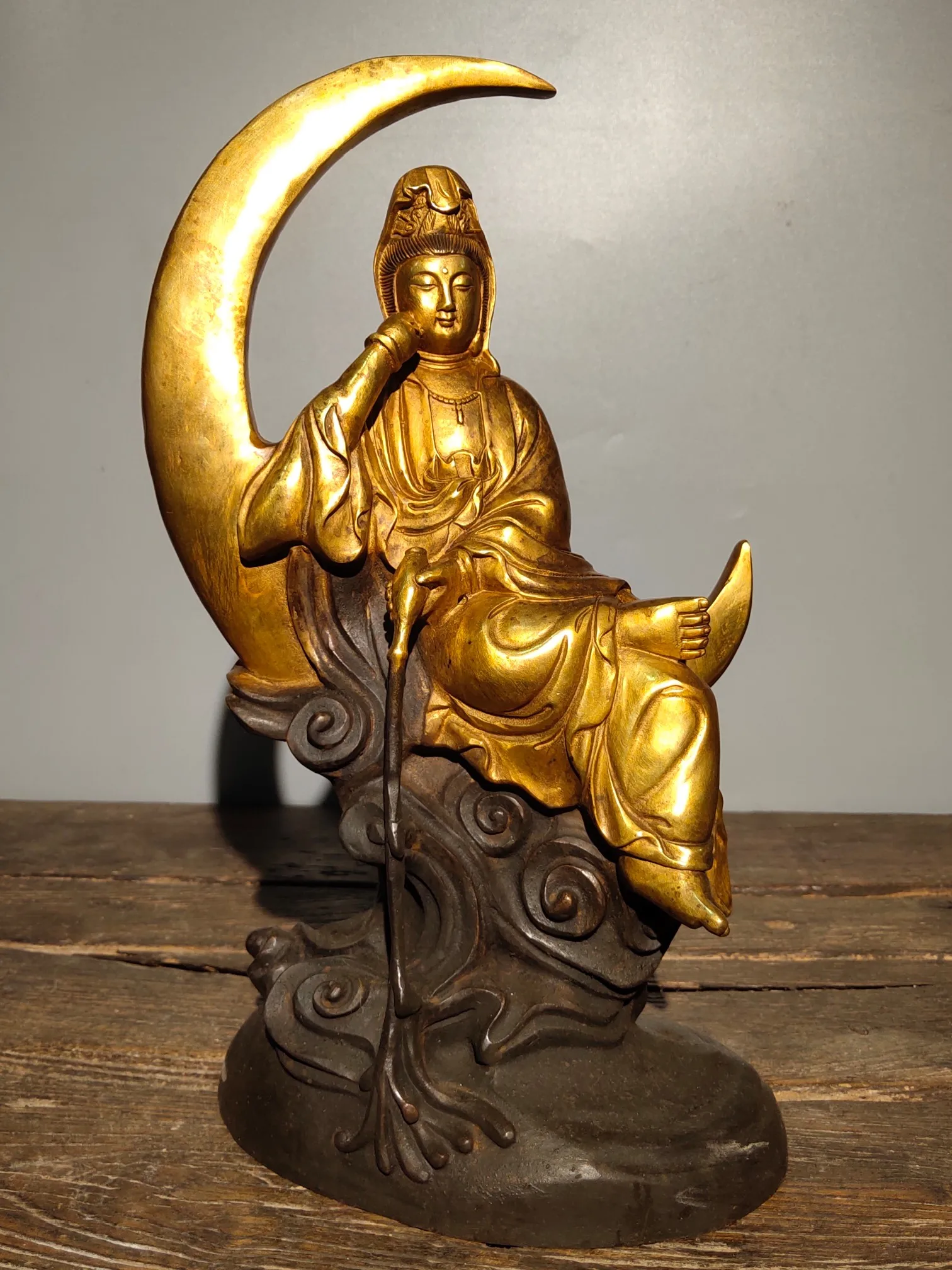 

14"Chinese Folk Collection Old Bronze Cinnabar Lacquer moon Guanyin Buddha Terrace Sitting Buddha Ornaments Town House