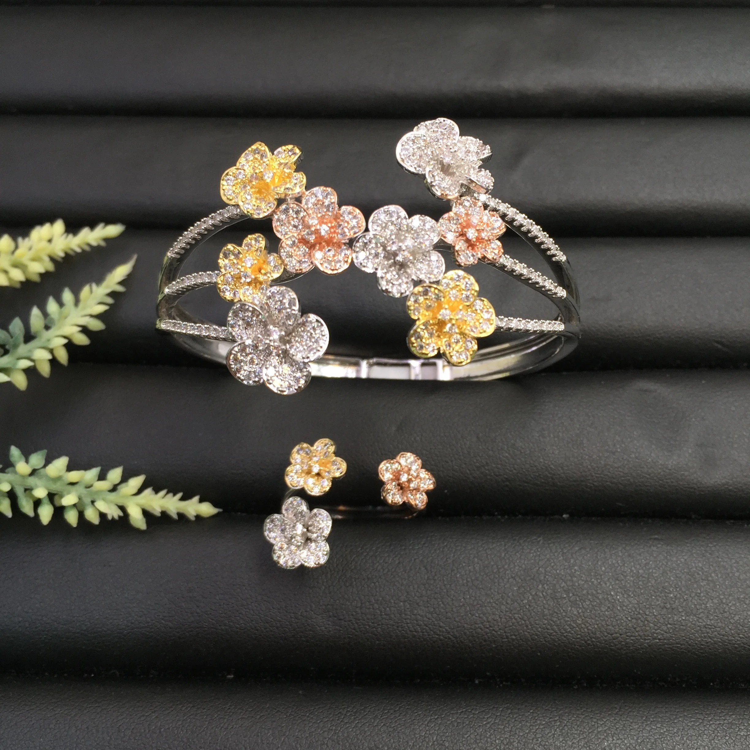 Модные ювелирные изделия Lanyika стильное небольшое покрытие цветком сливы романтический браслет для