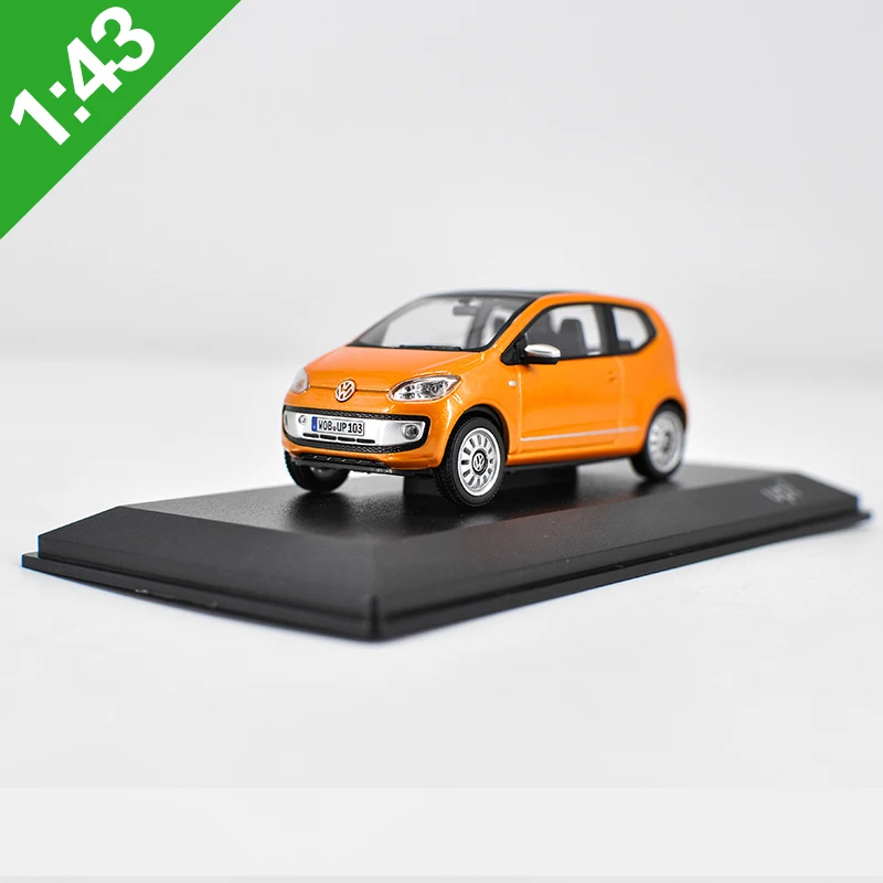 Высокая тщательная 1:43 Volkswagen UP модель автомобиля из сплава статическая