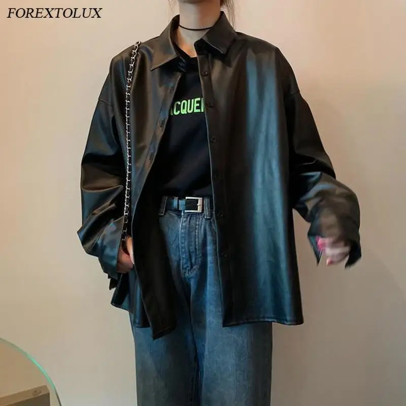 Рубашка женская оверсайз из мягкой искусственной кожи на пуговицах свободный