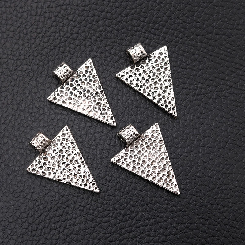 

6pcs/lot Silver Plated Triangle Charm Metal Pendants DIY Necklaces Bracelets Jewelry Handicraft Accessories 31*22mm P171
