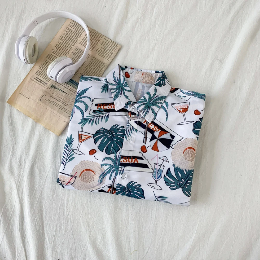 Мужская пляжная блузка с отложным воротником и полурукавами на пуговицах |