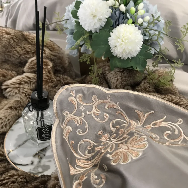 

Gray Premium European Style Satin Like Silk Cotton Bedding Set Gold Embroidery Duvet Cover Bed Linen Fitted Sheet Pillowcases