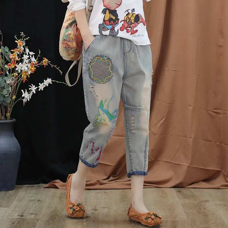 

2019 summer new elastic waist large size loose nine points jeans female embroidery fat sister hole high waist harem pants